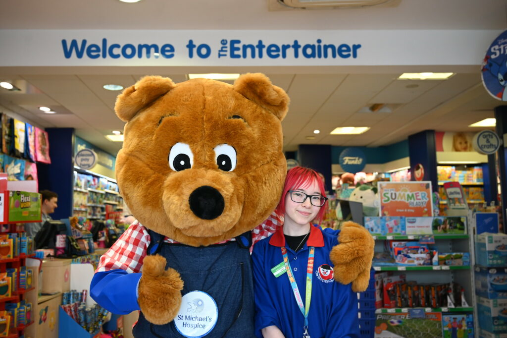 Benny Bear in The Entertainer